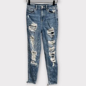 American Eagle Distressed Mom Jeans 000